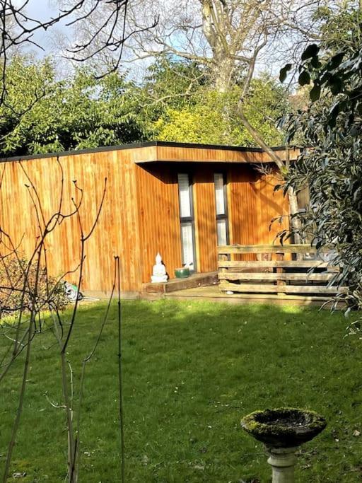 The Cabin, Arkley, Barnet Apartment Exterior photo